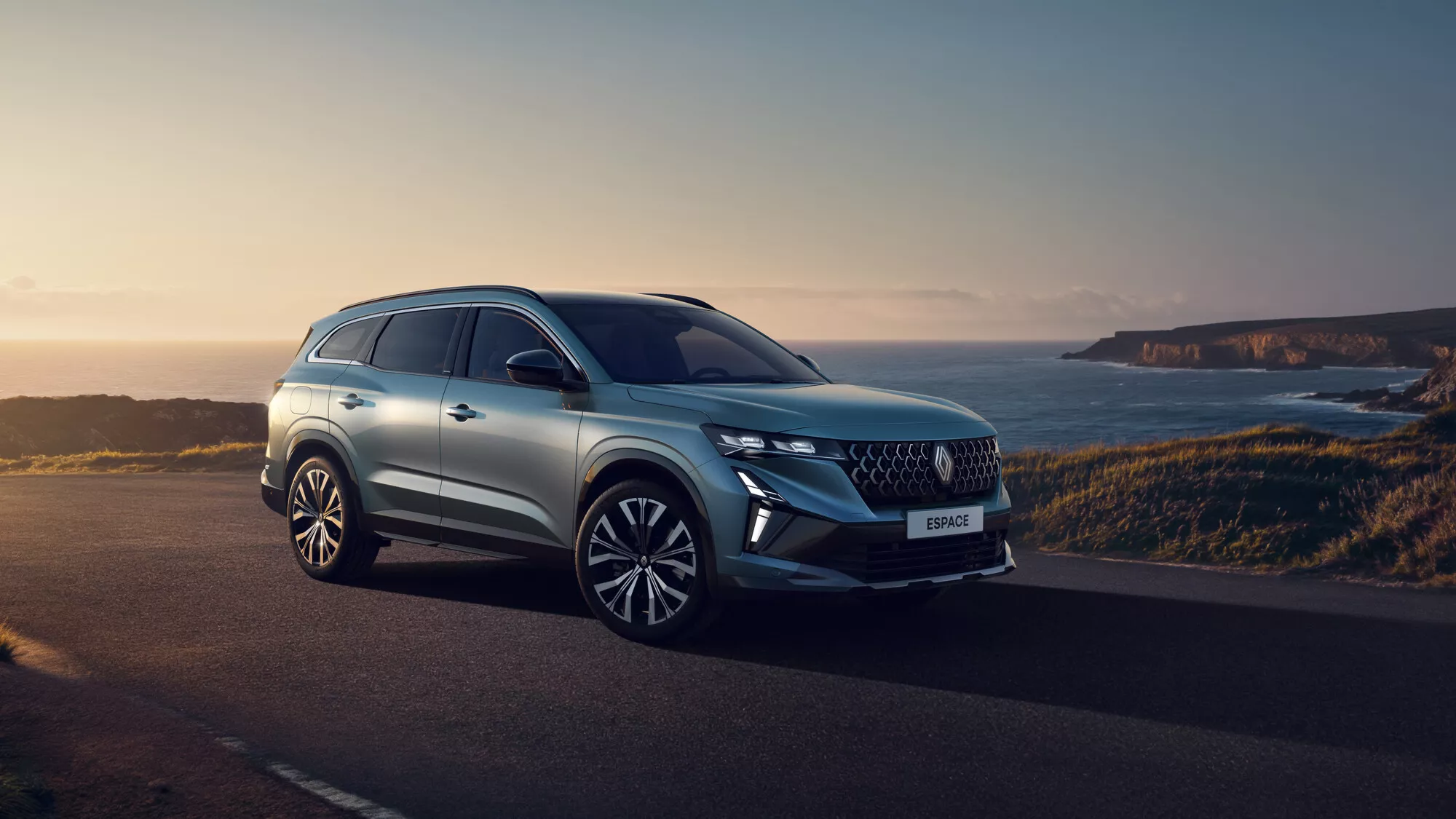 9 juin 2025À la une Actualités Hybride (MHEV) Nouveau Renault Espace : un commutateur dans l’univers des voitures familiales