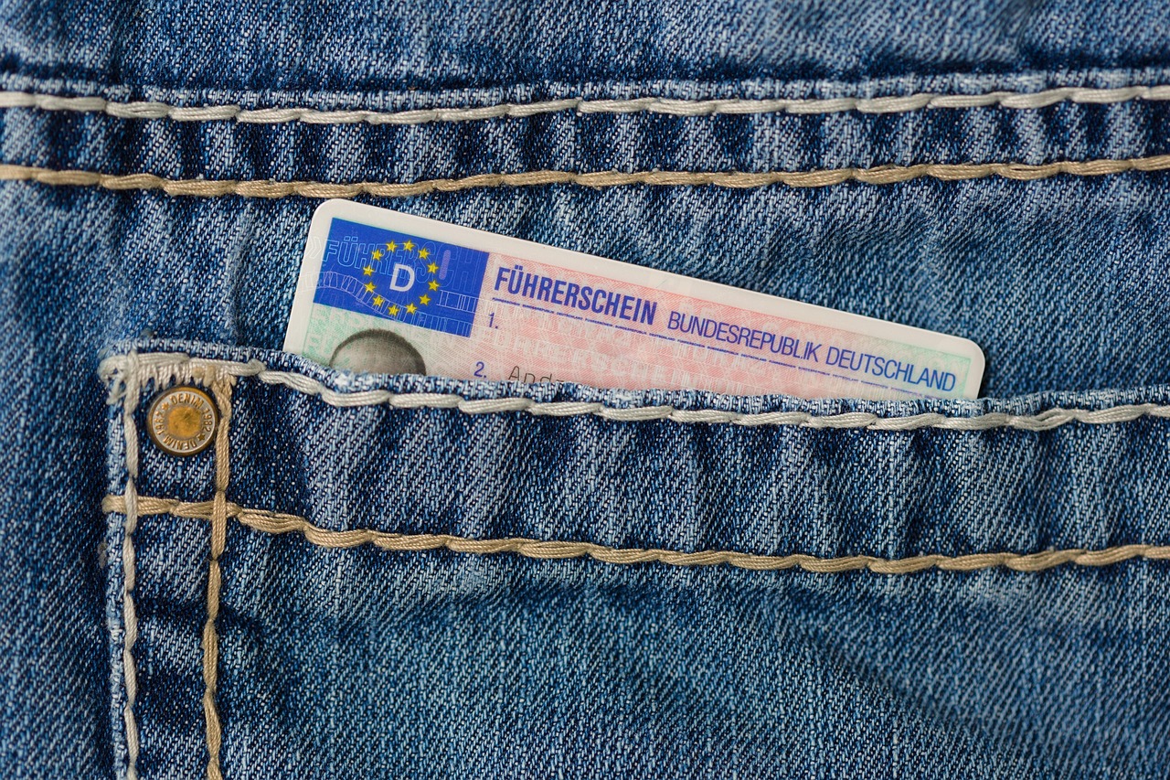 Fin du permis rose : c’est le moment de penser à le remplacer !