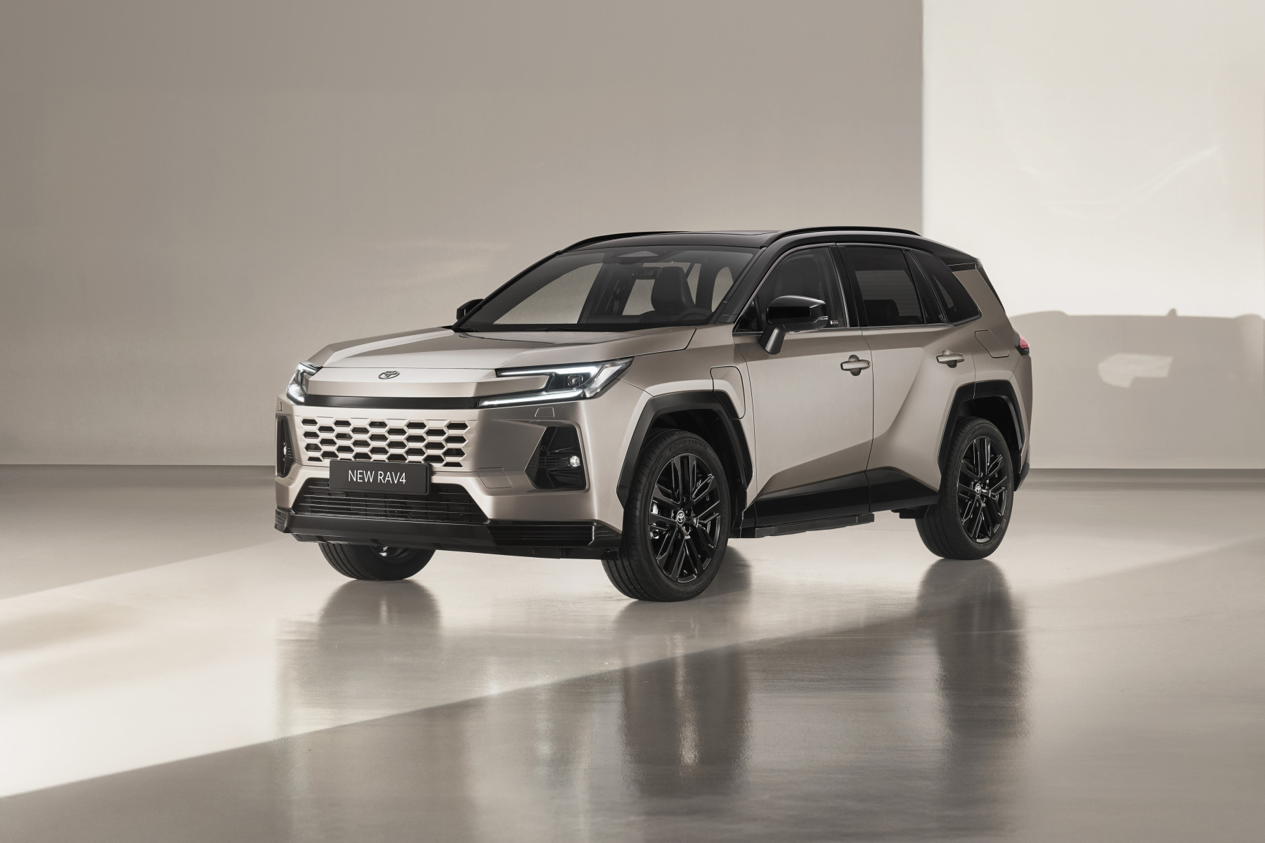 14 juillet 2025À la une Actualités Hybride (MHEV) Hybride rechargeable (PHEV) Nouveau Toyota RAV4 : un SUV hybride rechargeable à l’avant-garde de l’écologie