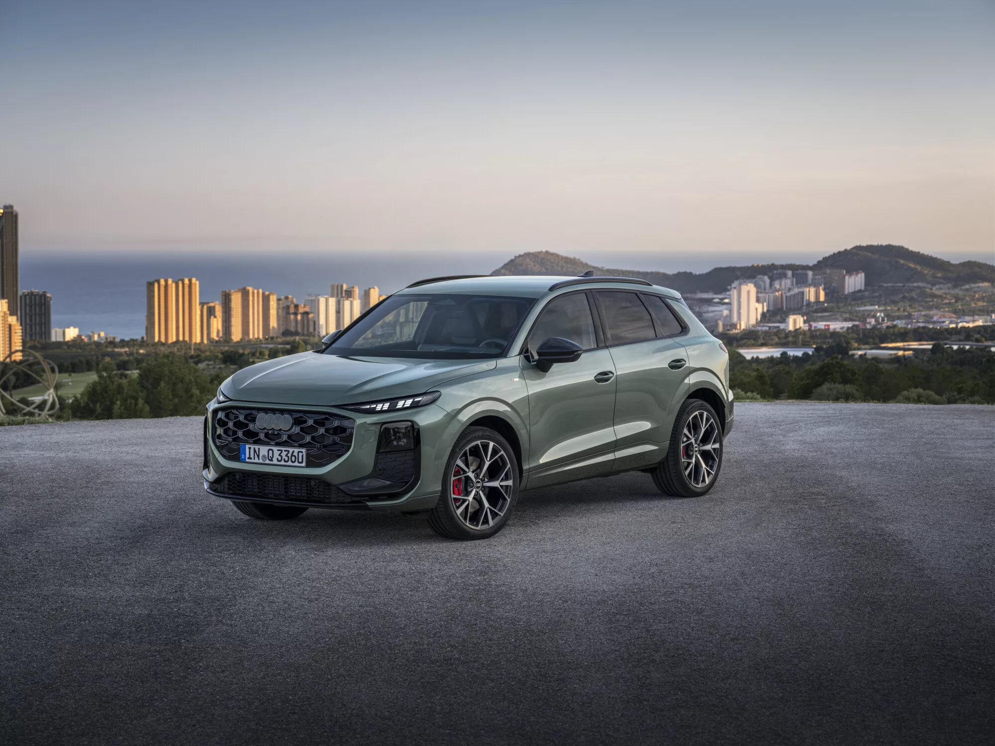 18 août 2025À la une Actualités Hybride rechargeable (PHEV) Thermique (ICE) Nouvelle Audi Q3 : un SUV Compact réinventé !
